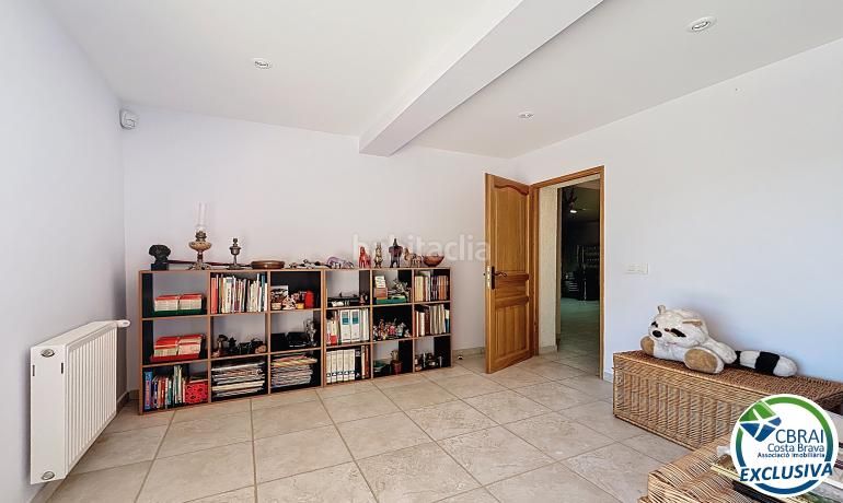 Foto a582ce07-0b56-43ad-9b2c-a8404702795f. Casa en calle xaloc - els olivars 8 8 casa en venta girona en Pau