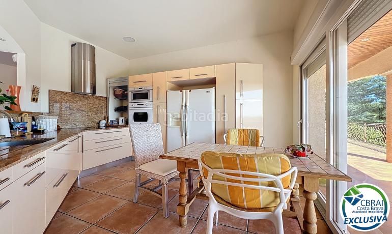 Foto a7e14261-a298-4f7a-a4d5-514913869a04. Casa en calle xaloc - els olivars 8 8 casa en venta girona en Pau