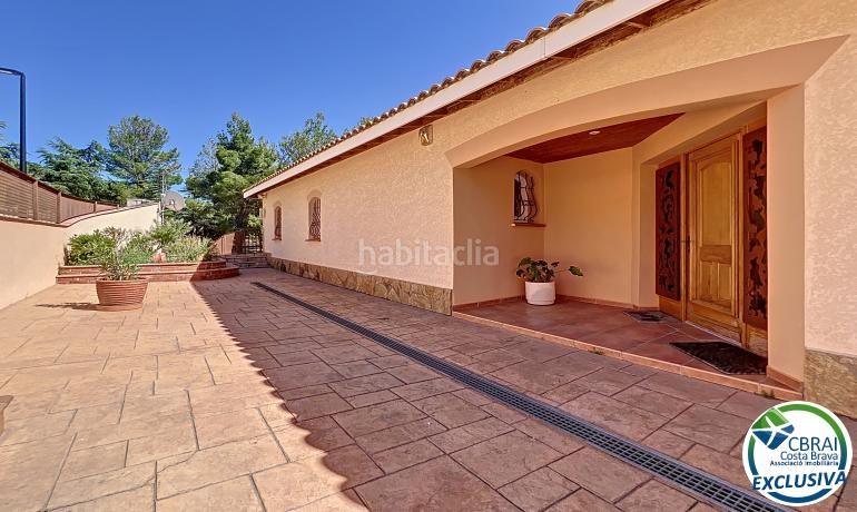 Foto c2fa91d9-6d52-44cc-9507-01cc78610e8a. Casa en calle xaloc - els olivars 8 8 casa en venta girona en Pau