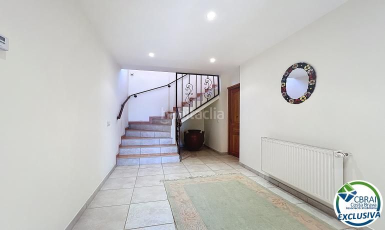 Foto d03cf376-0c91-4bf7-bac6-a8b30099263a. Casa en calle xaloc - els olivars 8 8 casa en venta girona en Pau