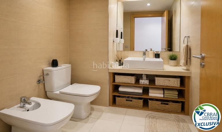 Foto 9e877cb4-aab7-4060-aa93-ef301e1f220f. Apartament amb calefacció a Centre Roses