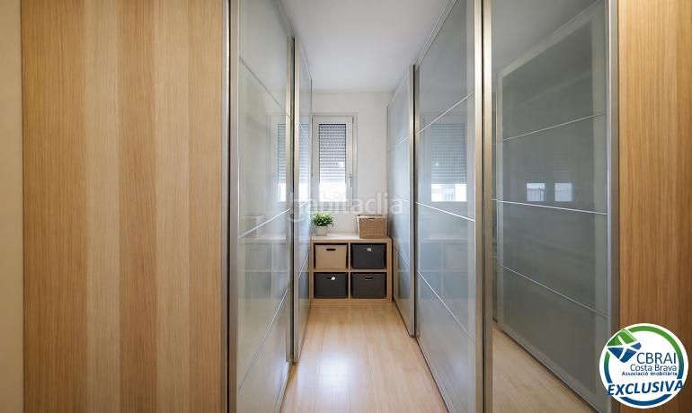 Foto cb9877fc-bd1b-46b2-8549-6ce4bf5fc988. Apartament amb calefacció a Centre Roses