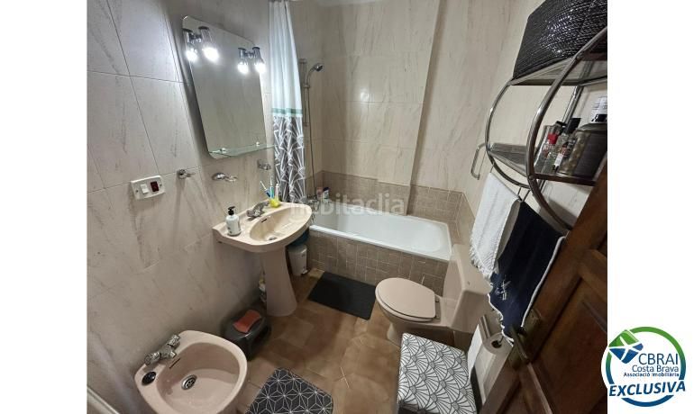 Foto 282f8fc9-8723-46fd-bd00-ba2cf6f06131. Casa amb aparcament a Salins - Cavall de Mar Empuriabrava