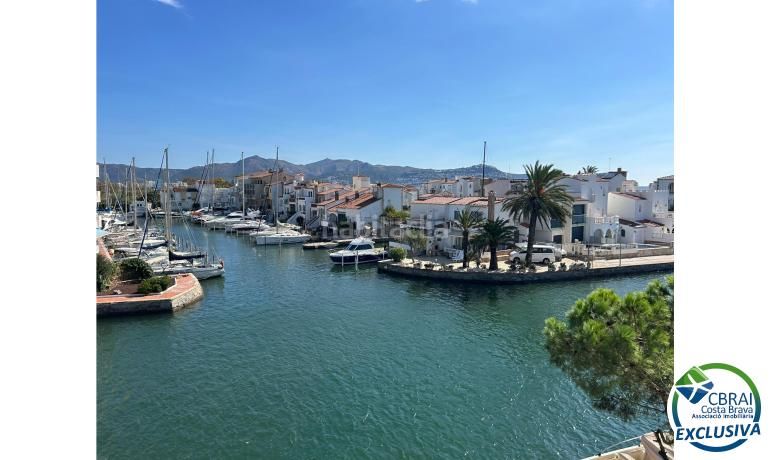 Foto 5ac964a6-a828-4391-a4f9-bcef04268350. Casa amb aparcament a Salins - Cavall de Mar Empuriabrava