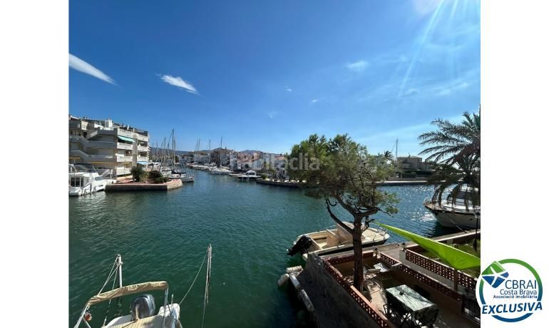 Foto 95fdf61b-f644-4583-a23f-2e1bfd5af29d. Casa amb aparcament a Salins - Cavall de Mar Empuriabrava