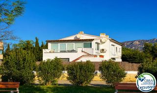 Haus  Carrer castanyer 18 18. Casa en venta en roses girona