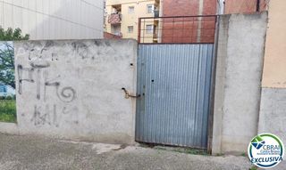 Wohngrundstück in Carrer detapis 88 88. Terreno en venta en figueres girona