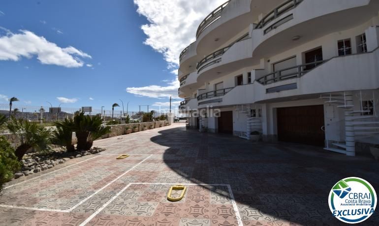 Foto 45ed7025-17fe-4592-9650-df65273d7910. Casa a sector salins 1era linea 1 a Salins - Cavall de Mar Empuriabrava