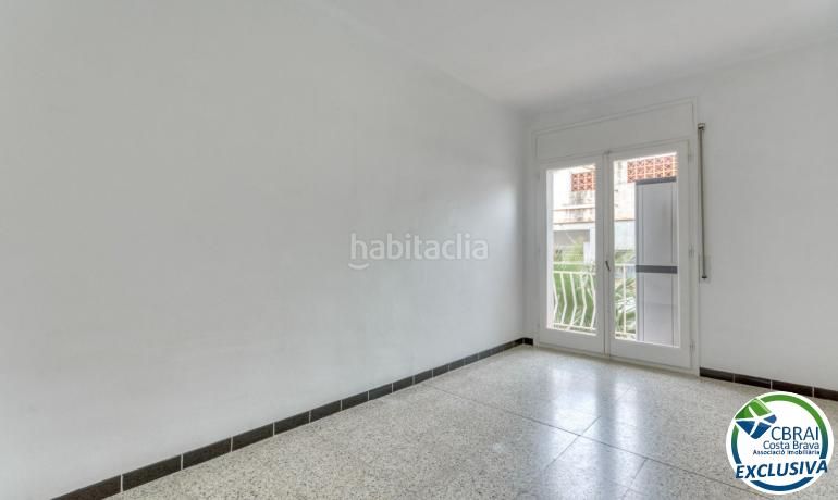 Foto 4d7e5005-cc04-4955-bf98-319c73967c64. Apartament a calle de cristofã²r colom 41 2 b 41 a Roses