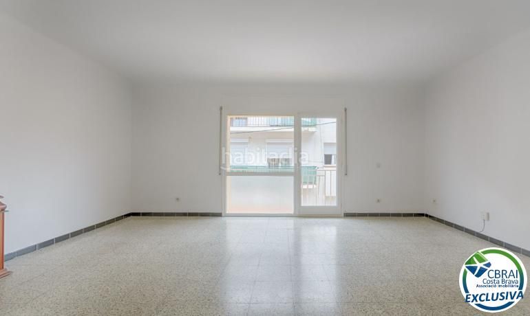 Foto e385f42c-e58b-474f-b5b2-c78a9b58ed10. Apartament a calle de cristofã²r colom 41 2 b 41 a Roses