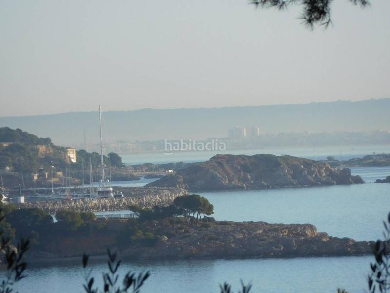 Foto 3f030ba0-9441-4000-b571-61fde86cd27c. Terreno residencial solar edificable de 1295m2 en llano con poca pendiente,desde la segunda planta de la posible edificacion vistas al mar. en Calvià