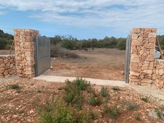 Finca rústica  Carrer de palma. Terreno todo vallado con agua, ideal caravana