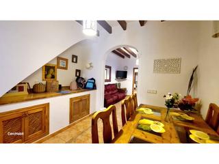 Casa  Conquistador. Venta de casa céntrica en andratx