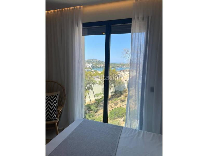 Foto fd4f7bad-1d8d-4b95-b8b4-8d0dcb743709. Alquiler ático  con piscina privada y vistas al mar en santa ponça en Calvià