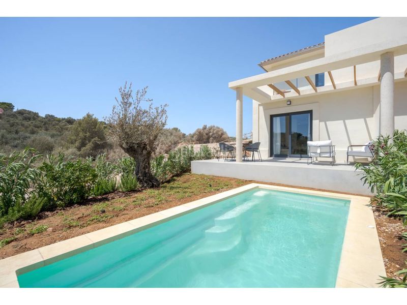 Foto affa3ecf-14b7-4ad6-acc6-c8814d802f2c. Casa aparellada a calle castellot 1 a Cala Magrana-Cala Anguila-Cala Mendia Manacor
