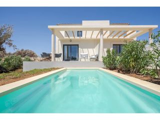 Doppelhaus in Calle castellot 1. Chalet pareado a estrenar junto al mar