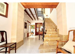 Casa  Calle major 47. Casa céntrica con patio y garaje reformada