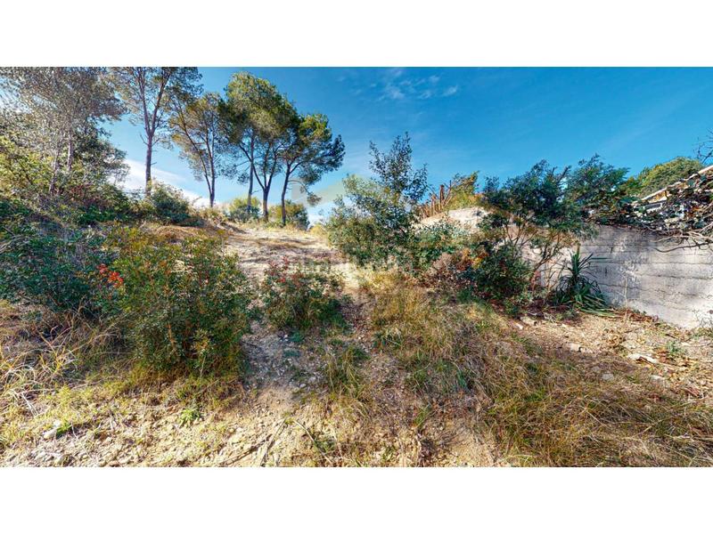 Foto 2b8e4c26-e4dd-44fc-a5c8-74345bd4104f. Terreno residencial en can bosch 101 solar en venta en Sant Muçcastellnoucan mir en Rubí