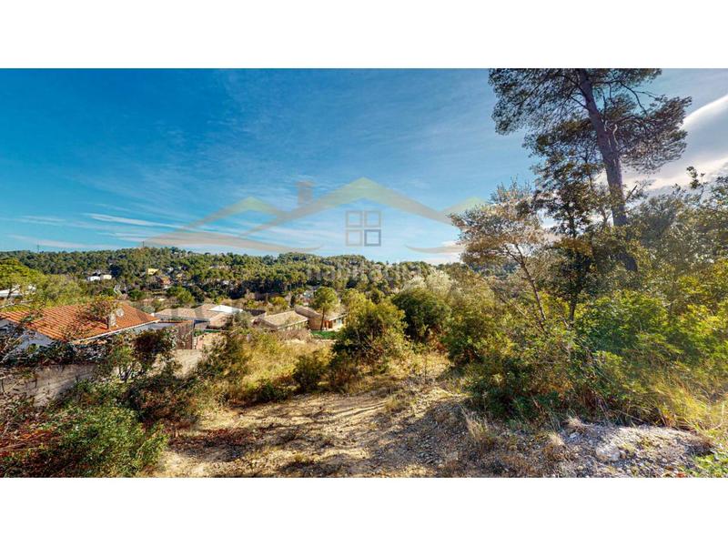Foto 6184b645-ea8d-4e31-9e8b-a6ca89ea7621. Terreno residencial en can bosch 101 solar en venta en Sant Muçcastellnoucan mir en Rubí