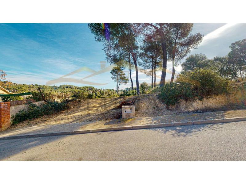 Foto d992d9a7-f57b-432b-bb24-a2c346c55911. Terreno residencial en can bosch 101 solar en venta en Sant Muçcastellnoucan mir en Rubí