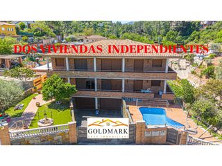 Casa aparellada a Calle sacrament 23. Casa pareada en venta en corbera de llobregat