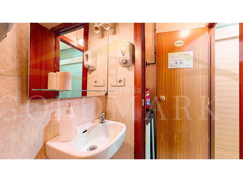 Foto 7bae451a-f736-4b6c-a2b1-119762616d8a. Transfer business premise in blasco ibáñez 4 in Can Tiana Ripollet