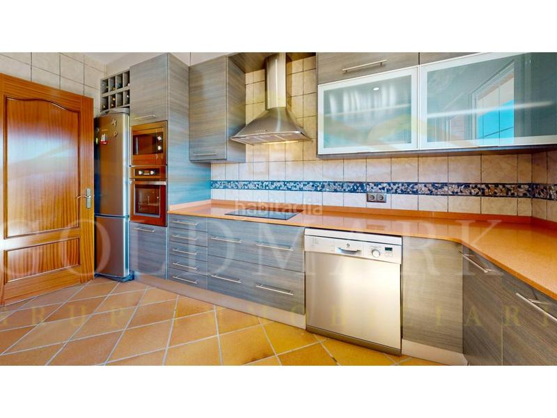 Foto 02e4df1b-c12b-4107-84c1-eb95289b9819. Casa adossada a lleó 28 a Ca n´Oriol Rubí