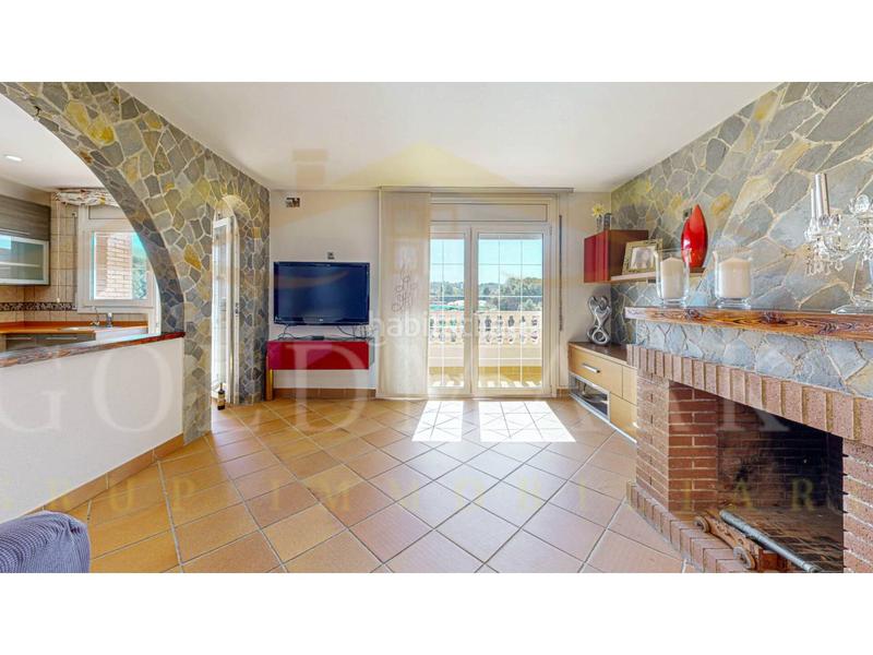 Foto 03304735-bb14-42ce-81f4-e60bfdb23a14. Casa adossada a lleó 28 a Ca n´Oriol Rubí