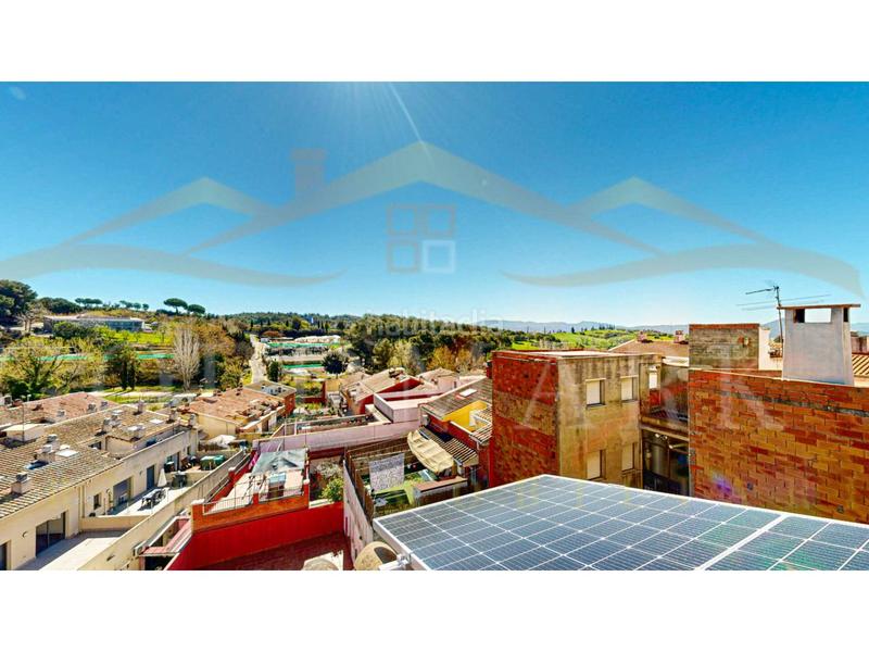 Foto 21400e71-1ad6-472b-8430-1656c15fac56. Casa adossada a lleó 28 a Ca n´Oriol Rubí