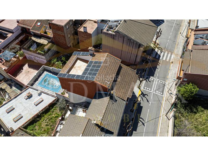 Foto 3958d462-1934-41ee-951e-6a08c6569659. Casa adossada a lleó 28 a Ca n´Oriol Rubí