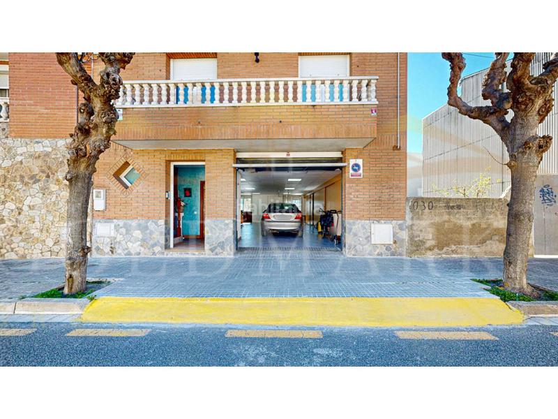 Foto 5ee8cfee-45be-40f7-a70f-ef40386f998a. Casa adossada a lleó 28 a Ca n´Oriol Rubí