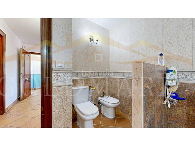 Foto 78d26e8f-a8b9-4fc4-8901-86f7edde1996. Casa adossada a lleó 28 a Ca n´Oriol Rubí