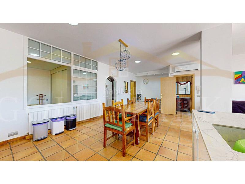 Foto 872b940a-f52c-44a1-ba27-34eccb99929e. Casa adossada a lleó 28 a Ca n´Oriol Rubí