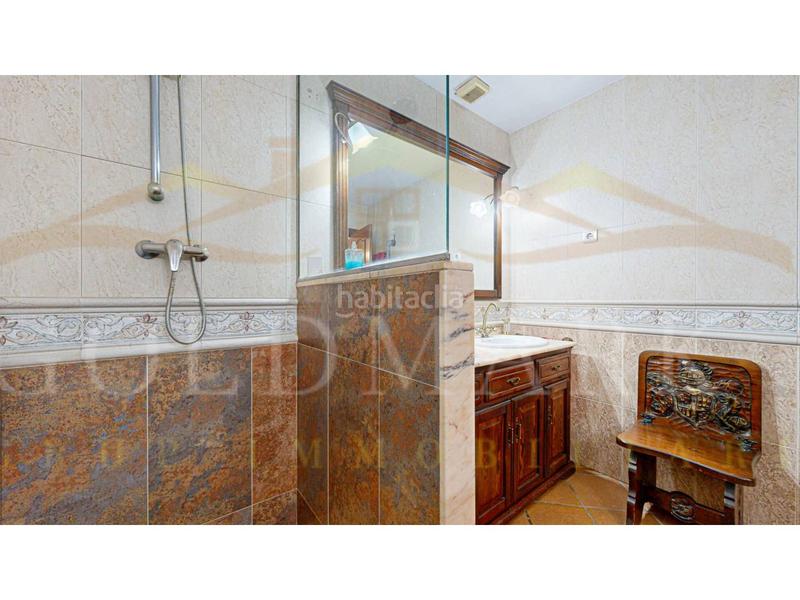 Foto 9df6bf69-8908-4e01-a06e-a7e150187d8e. Casa adossada a lleó 28 a Ca n´Oriol Rubí