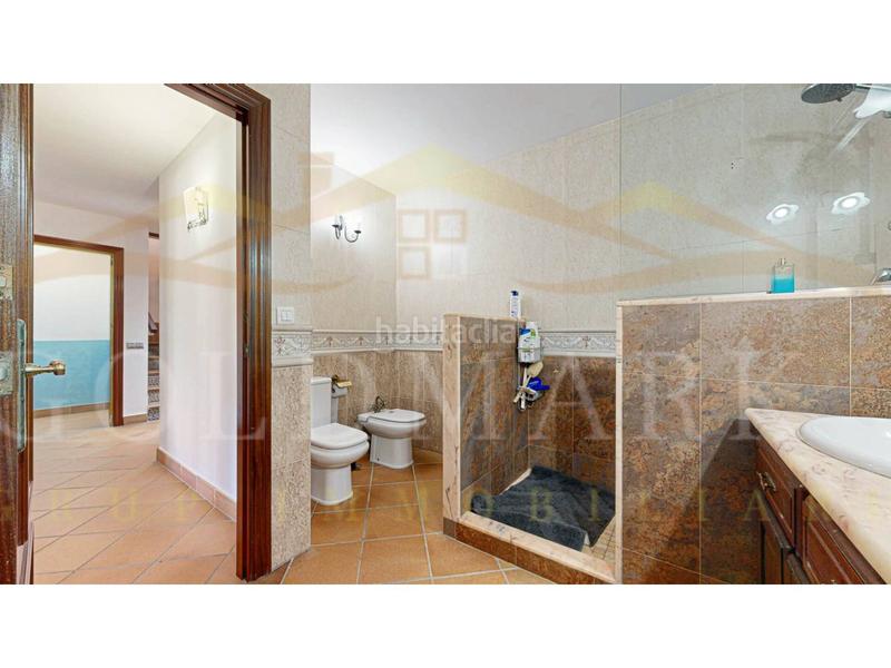 Foto dced92a9-12af-4c77-919e-e5ce9cbf2db5. Casa adossada a lleó 28 a Ca n´Oriol Rubí