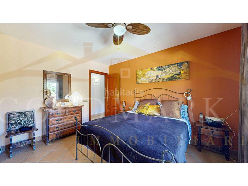 Foto e1aa9bf8-9bf8-484b-a3c3-1394cc44f1ad. Casa adossada a lleó 28 a Ca n´Oriol Rubí