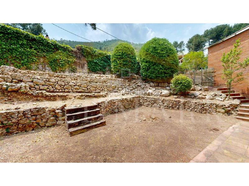 Foto 14cdd9f3-3d68-49e2-9b49-fda592d45d51. Casa a calle rafael alberti 18 a Corbera de Llobregat