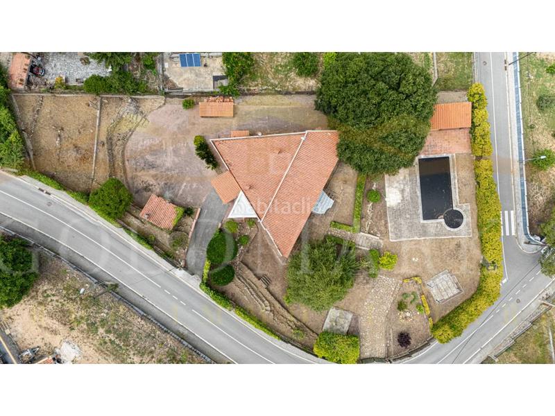 Foto 4b01e065-6e8d-424f-b0dd-de0973ea26b4. Casa a calle rafael alberti 18 a Corbera de Llobregat