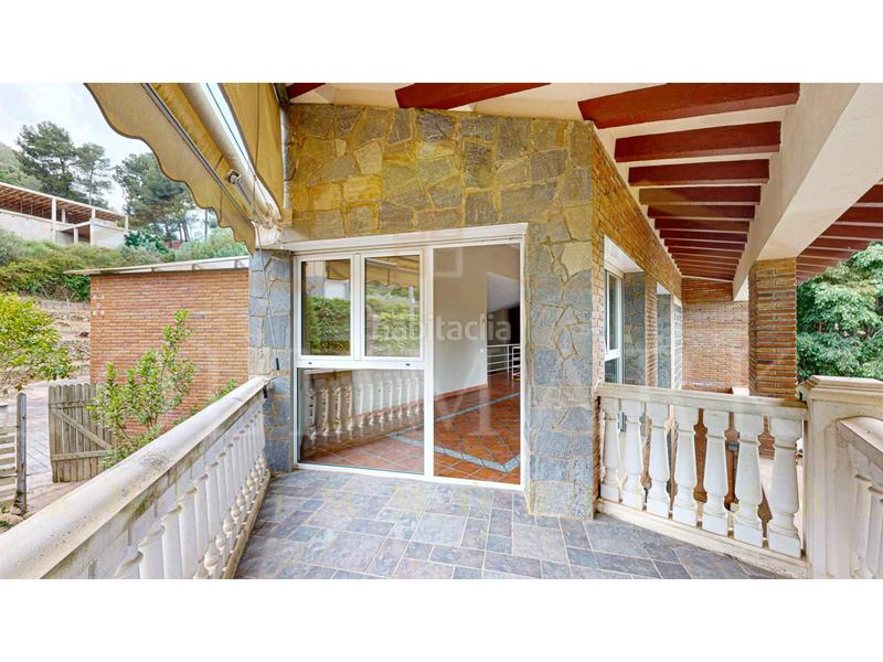 Foto 9e84b726-a792-4bad-a4ac-4a12eb30db56. Casa a calle rafael alberti 18 a Corbera de Llobregat