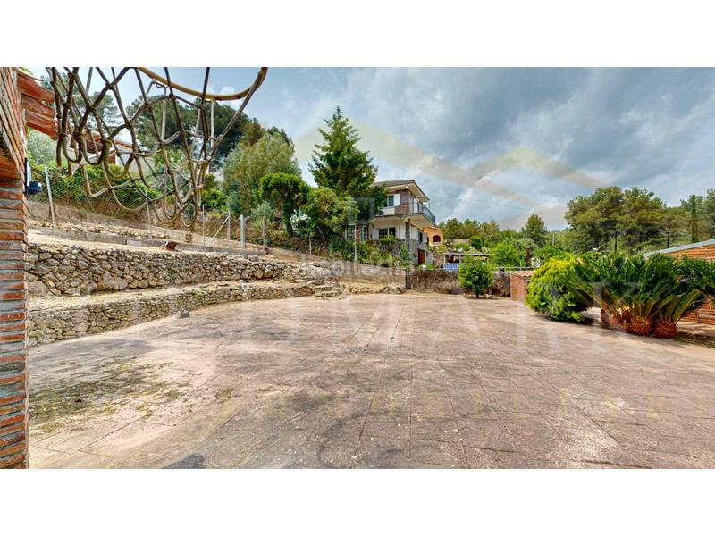 Foto 9e968e57-6d0f-46d7-9571-27d93d5efc6c. Casa a calle rafael alberti 18 a Corbera de Llobregat