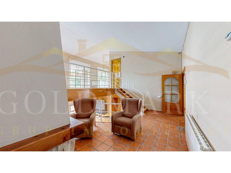 Foto f1c43c2c-854b-4edc-bea6-cdb11fa73891. Casa a calle rafael alberti 18 a Corbera de Llobregat