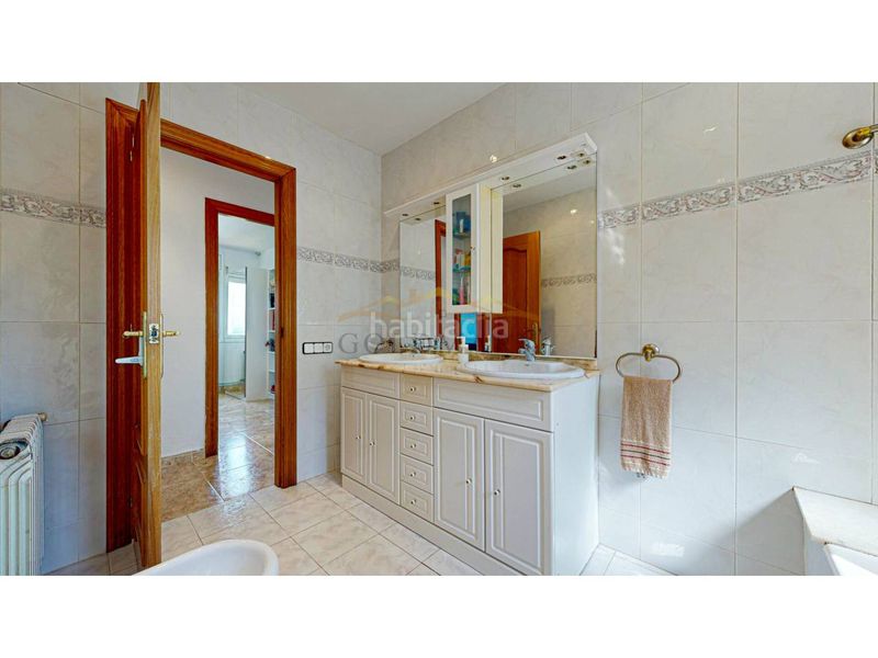Foto 5a31668c-2844-48ee-9067-f9a22341acb6. Chalet in calle ciencias 21 in Corbera de Llobregat