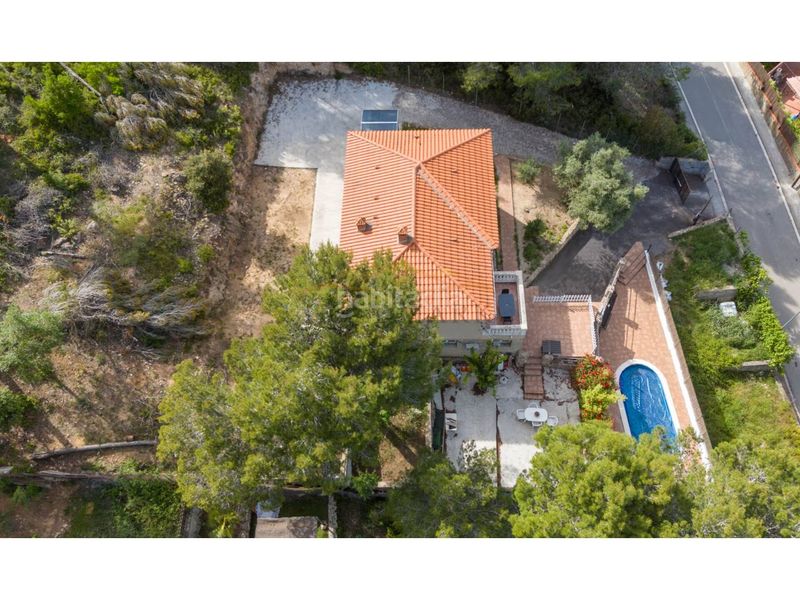 Foto 5ed368bf-8311-4034-b1d1-2b11a180799c. Chalet in calle ciencias 21 in Corbera de Llobregat