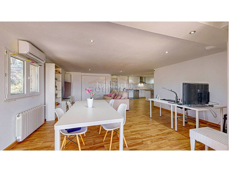 Foto ae5d21e5-dff3-4cbe-a3d4-636524f6918e. Chalet in calle ciencias 21 in Corbera de Llobregat