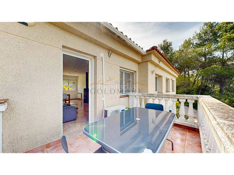Foto b52def5e-6409-4a6e-a6a8-364bd0a1abbe. Chalet in calle ciencias 21 in Corbera de Llobregat