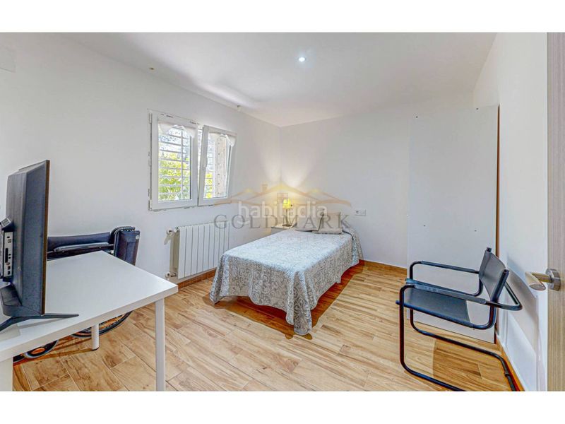 Foto ee6f36dc-92e3-4b1f-af22-545e9ce17f7c. Chalet in calle ciencias 21 in Corbera de Llobregat