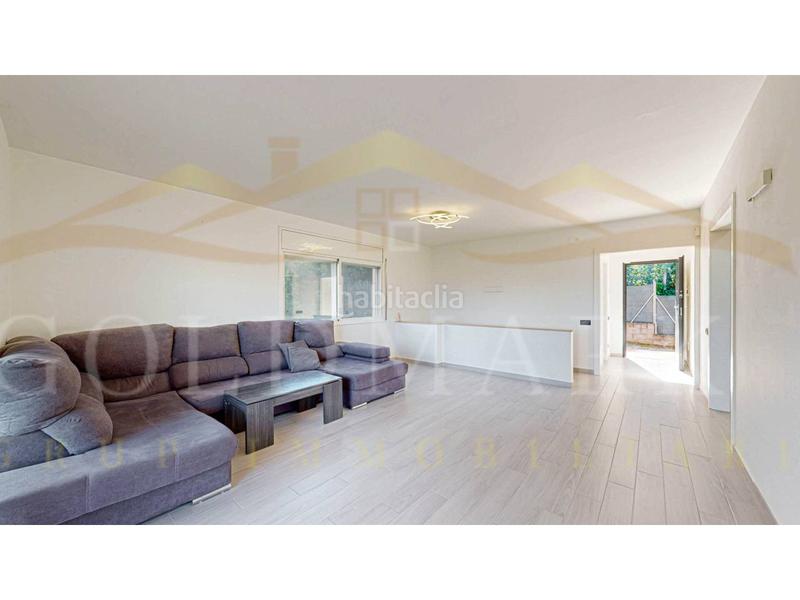 Foto 2ce9d788-2bfd-464f-85c7-435f246e46da. Casa in vallès 27 in Roca del Vallès (La)