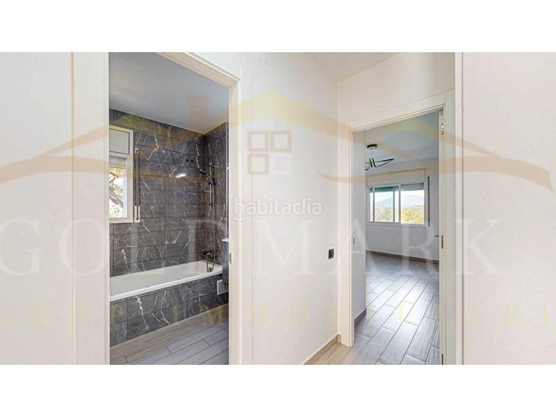 Foto a45230f9-694f-40c9-bcc3-3bc9d6e4c3a0. Casa in vallès 27 in Roca del Vallès (La)