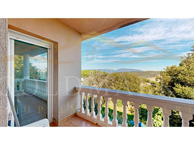 Foto d7d255bd-eed6-4c62-9780-2bd5941f8fc1. Casa in vallès 27 in Roca del Vallès (La)