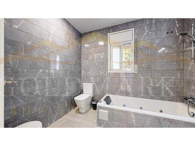 Foto e82b34f8-43c3-4323-b4ba-92afb1645bcb. Casa in vallès 27 in Roca del Vallès (La)